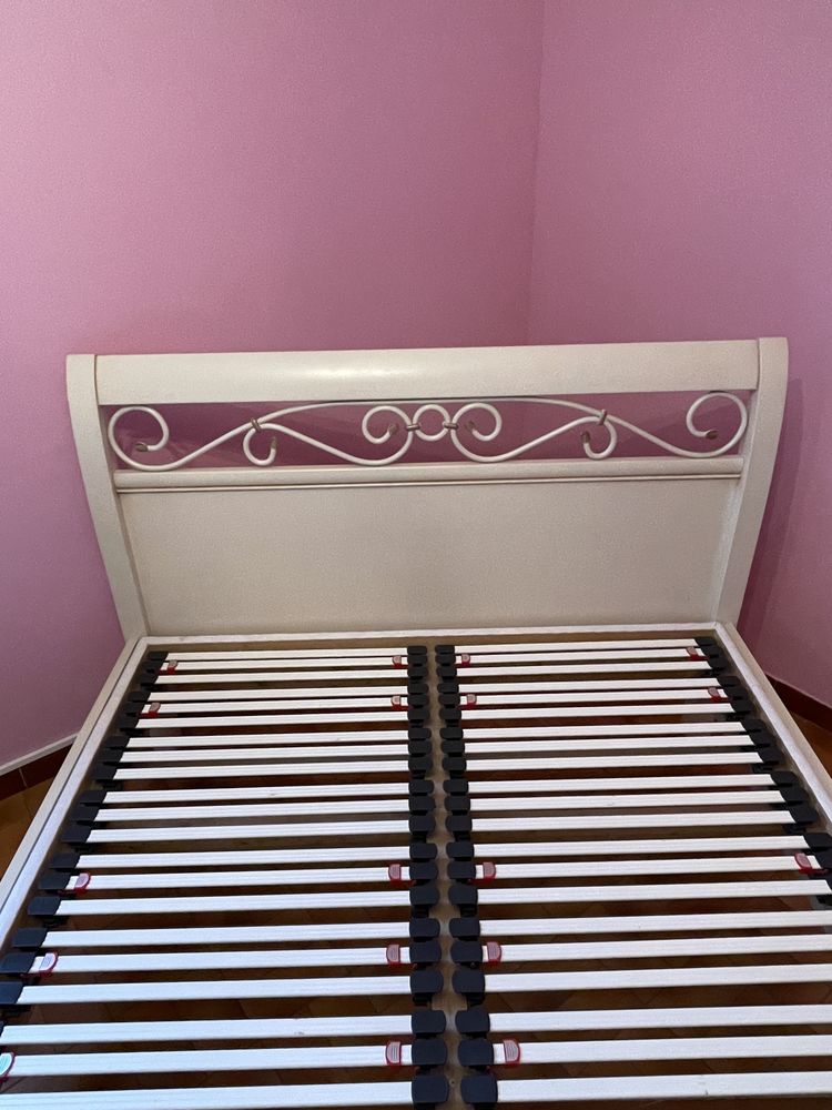 lit 2 personnes avec sommier � lattes 100 Villeneuve-l�s-Avignon (30)