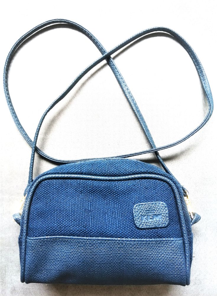 Petit sac � bandouli�re ACS 4 Puteaux (92)