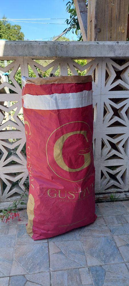 Sac de petit bois sec 10 kg allume-feu, grillades, .. 5 La Limouzini�re (44)