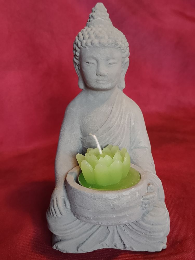 Petit bouddha hauteur 15 cm en pierre reconstitu�e 8 Avermes (03)