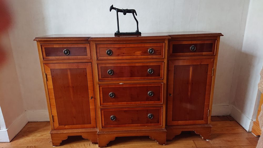 Petit Buffet anglais en if 500 Cr�teil (94)