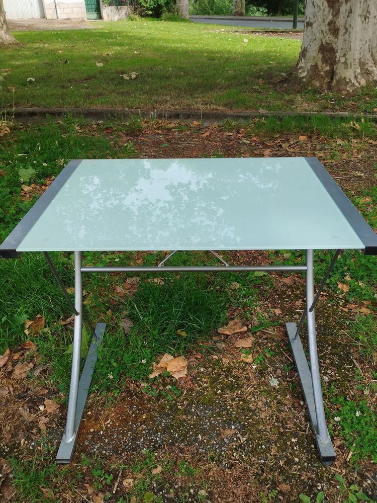 Petit bureau informatique 25 Marmande (47)