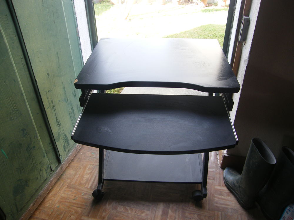 petit bureau 10 Mussidan (24)