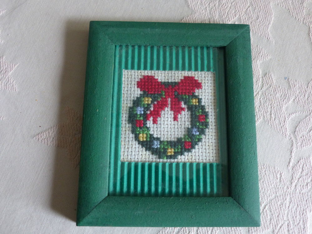 petit cadre   couronne 
Point de croix 6 Roclincourt (62)