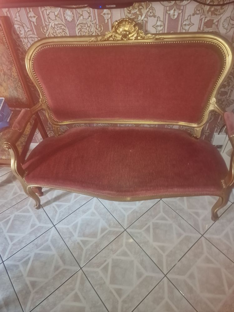 Petit canap� 150 Saint-Etienne (42)