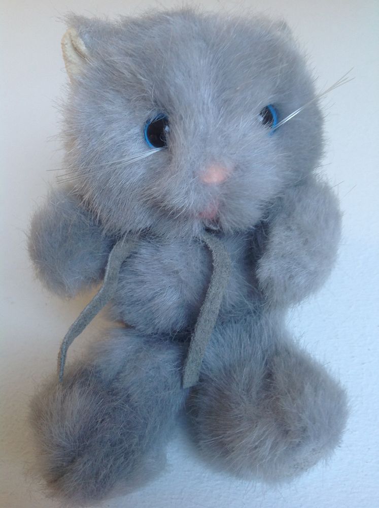 PETIT CHAT GRIS en PELUCHE , NEUF Envoi possible
5 Tr�gunc (29)