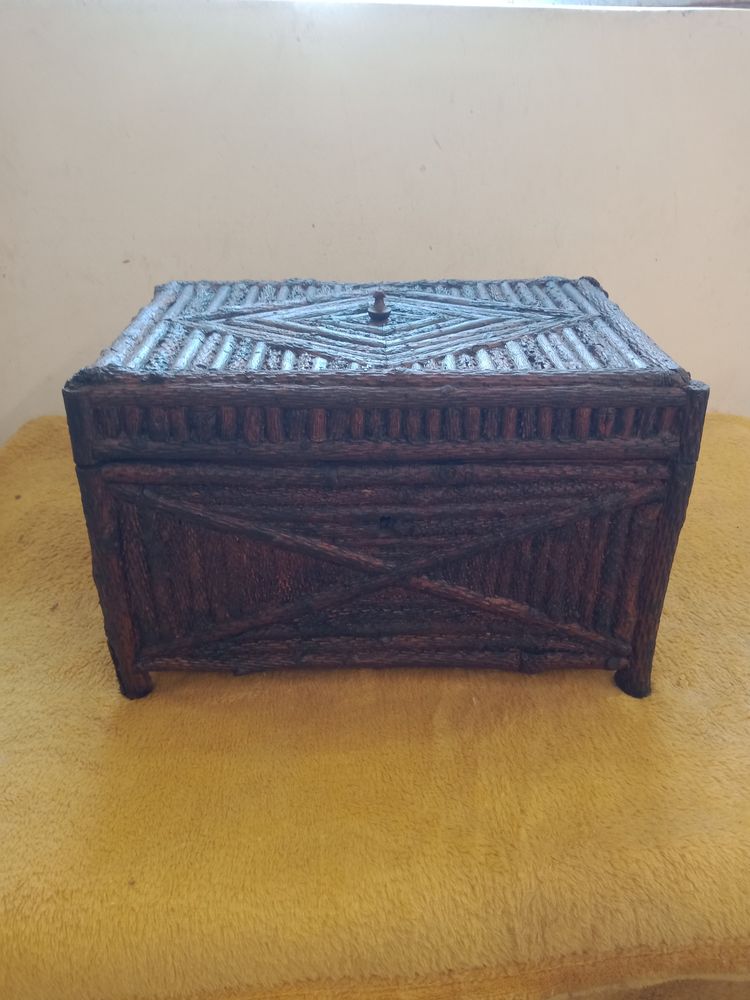 Petit Coffre des for�ts noire 100 Nice (06)