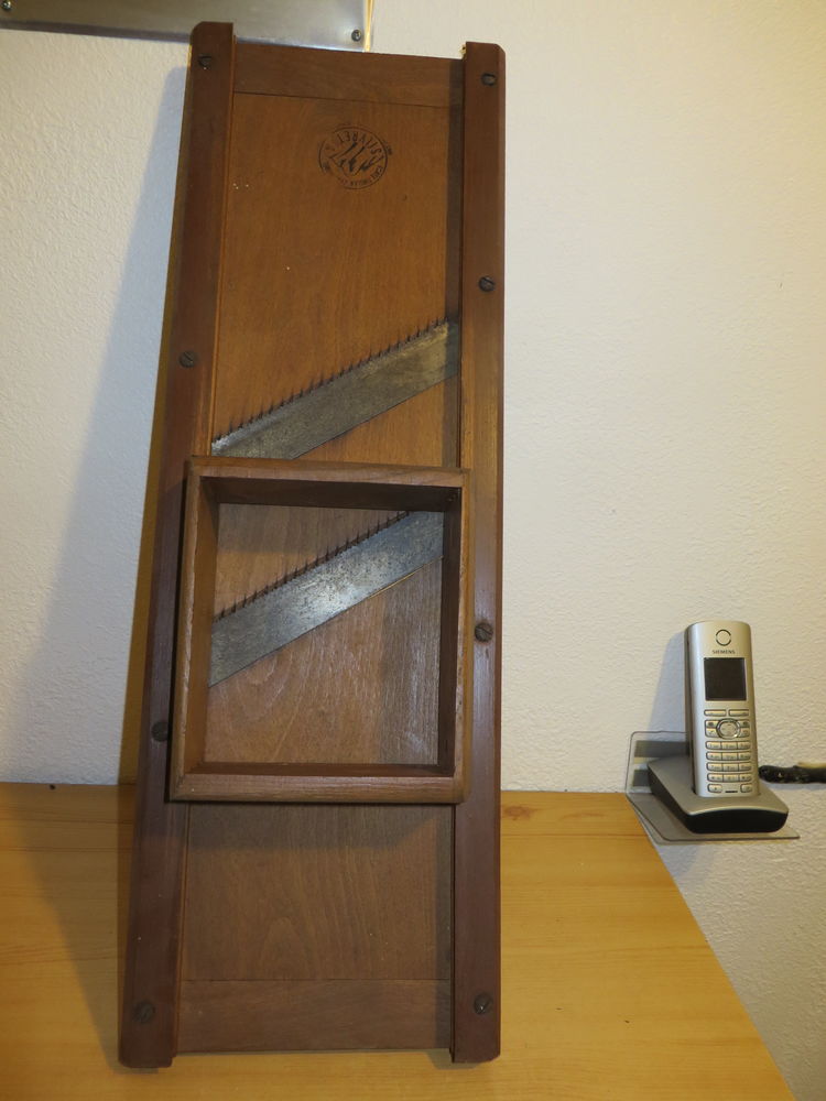 Petit couteau � choucroite et raves.. 0 Dung (25)