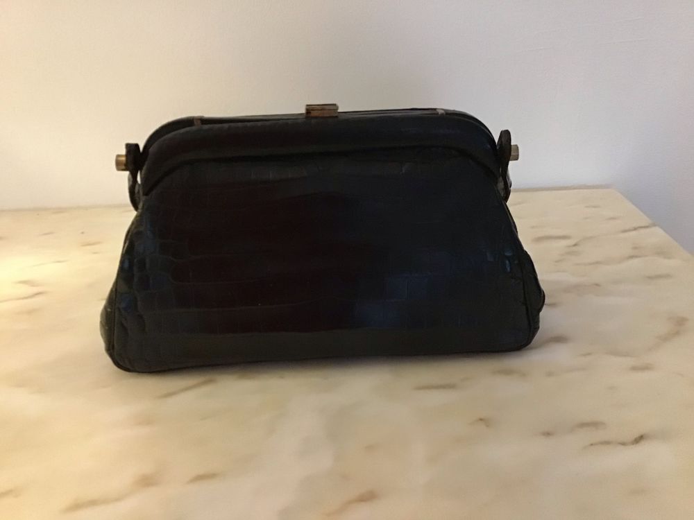 Petit sac en crocodile noir ann�e 1930 60 Marseille 8 (13)