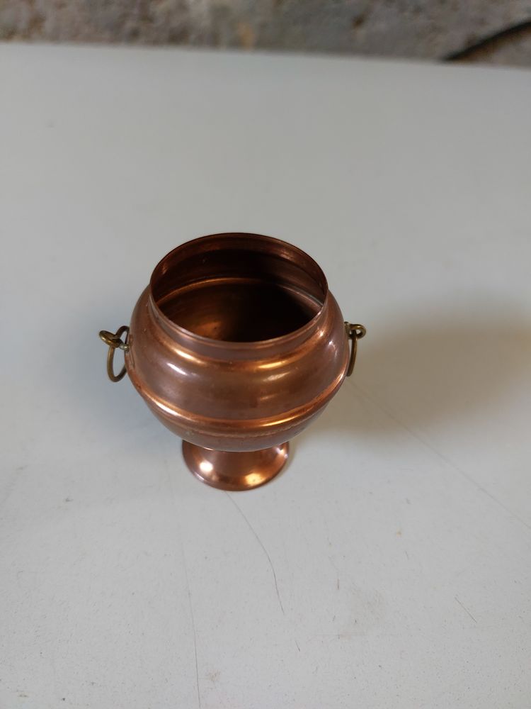petit pot en cuivre 4 Beauquesne (80)