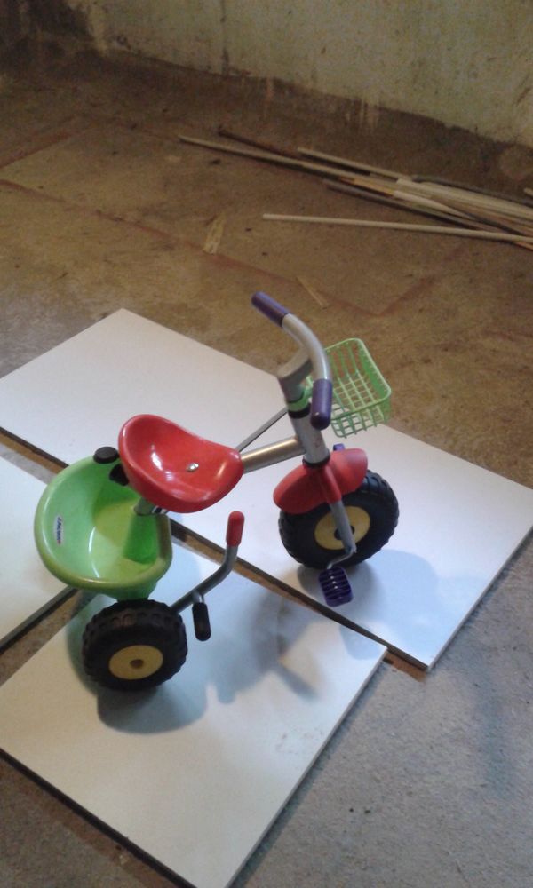 petit tri cycle bebe 10 Saint-Michel-sur-Orge (91)