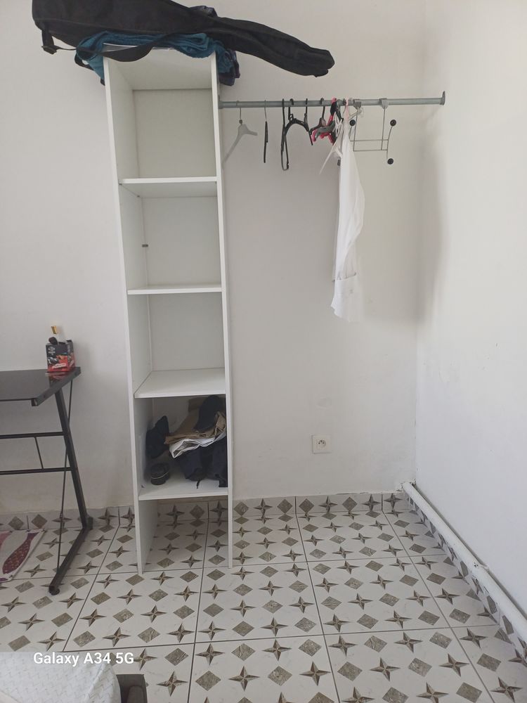 Petit dressing 30 Saint-Andr� (97)