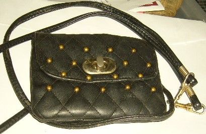 Petit sac femme bandouliere noir clout� 2 Versailles (78)