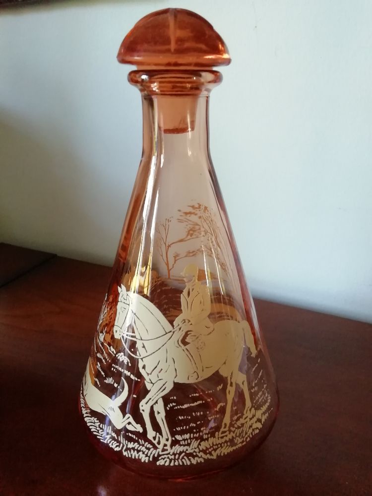 Petit flacon d�cors sc�ne de chasse (pour gnole ou vin cuit) 15 L�signy (77)
