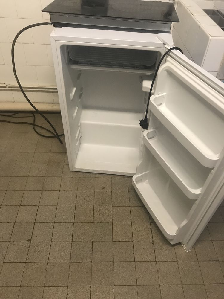 Petit frigidaire 60 Marseille 1 (13)