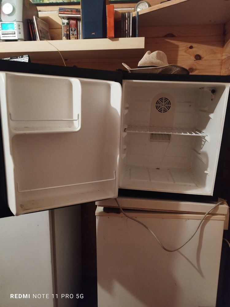 Petit frigo 80 Plo�rmel (56)