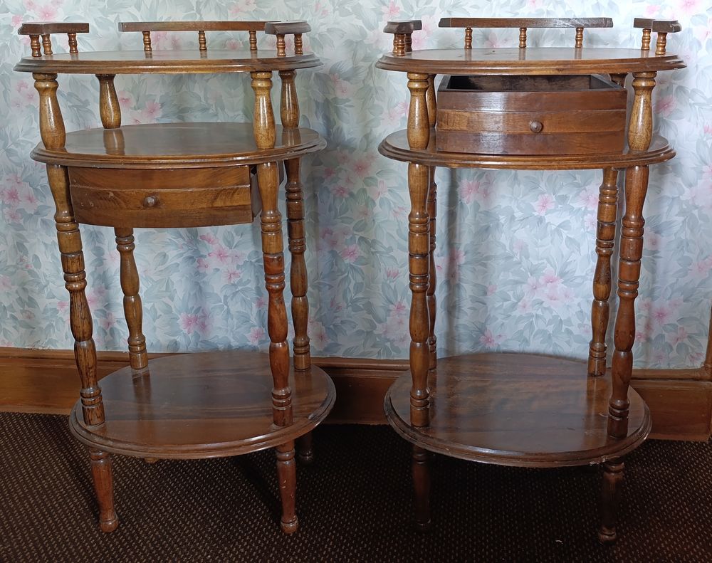 Petit gu�ridon 0 Escobecques (59)