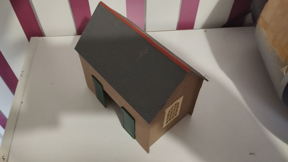 Petit hangar de marchandises en plastique Ho 7 Vire (14)