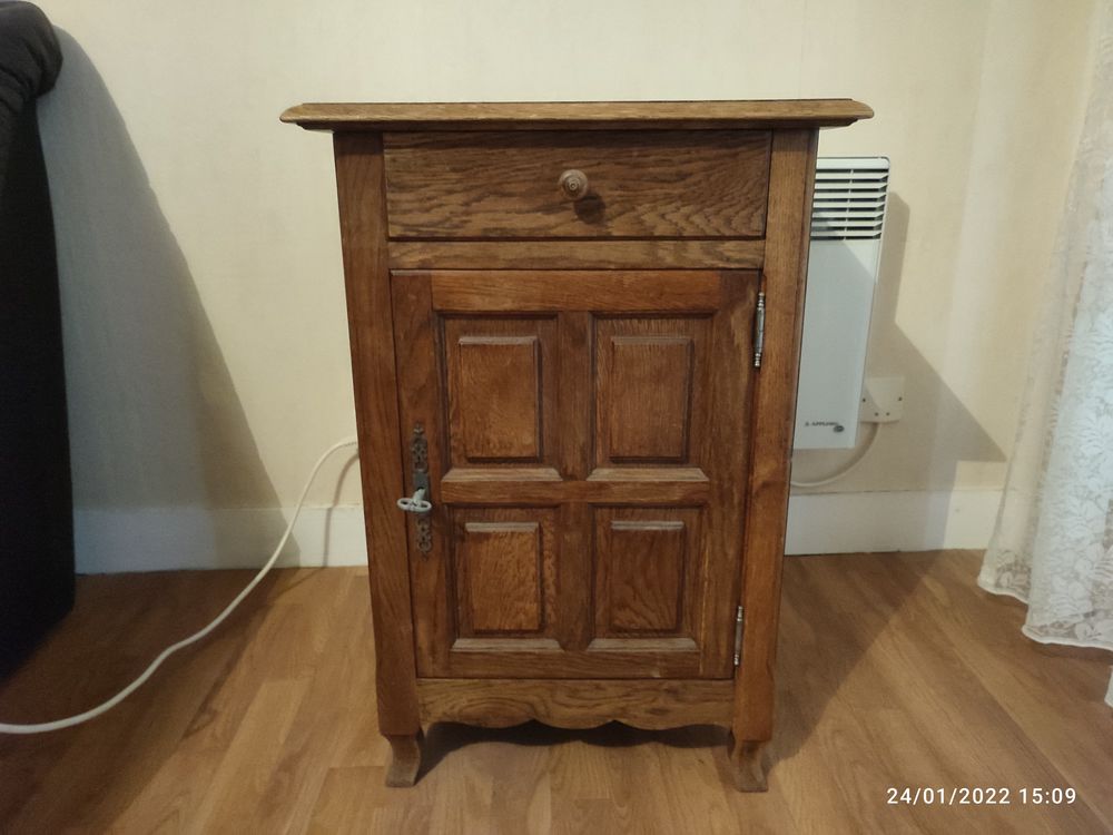 Petit joli ancien meuble ancien 25 Malesherbes (45)