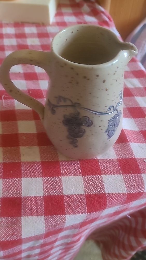 petit pot � lait style ancien 7 Orl�ans (45)