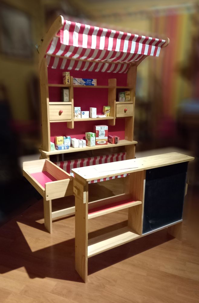 Petit magasin 20 Aubers (59)