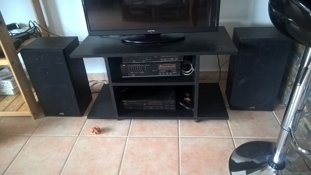 Petit meuble TV noir� 20 Montpellier (34)