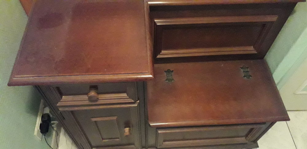 Petit meuble de t�l�phone avec rangements 50 Nice (06)