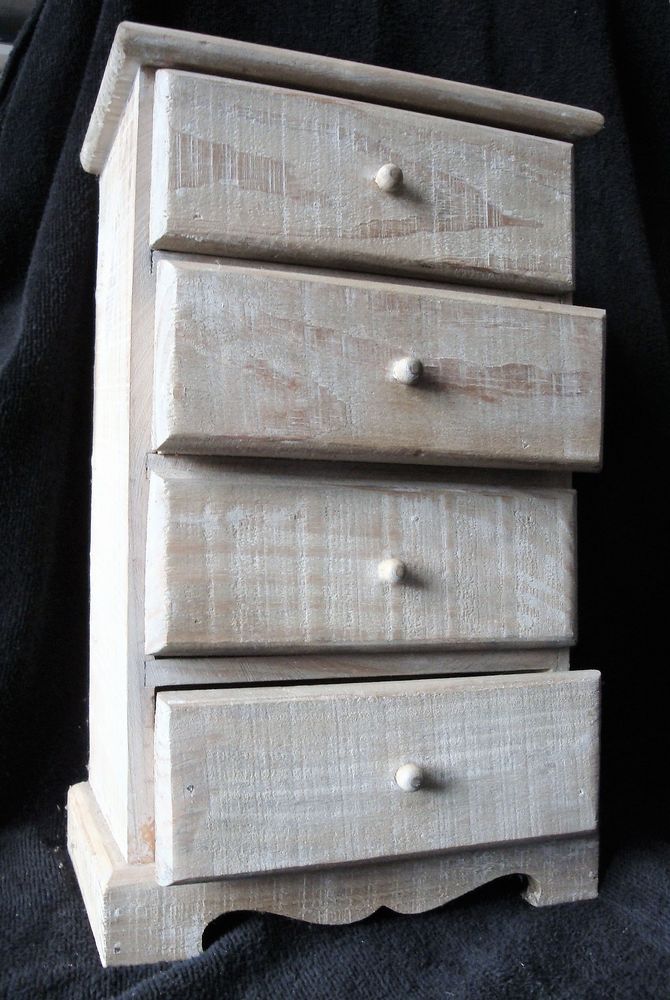 Petit meuble � tiroirs 13 Ch�tenoy-le-Royal (71)