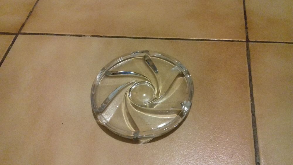 Petit plateau en cristal d'arque
20 Sept�mes-les-Vallons (13)