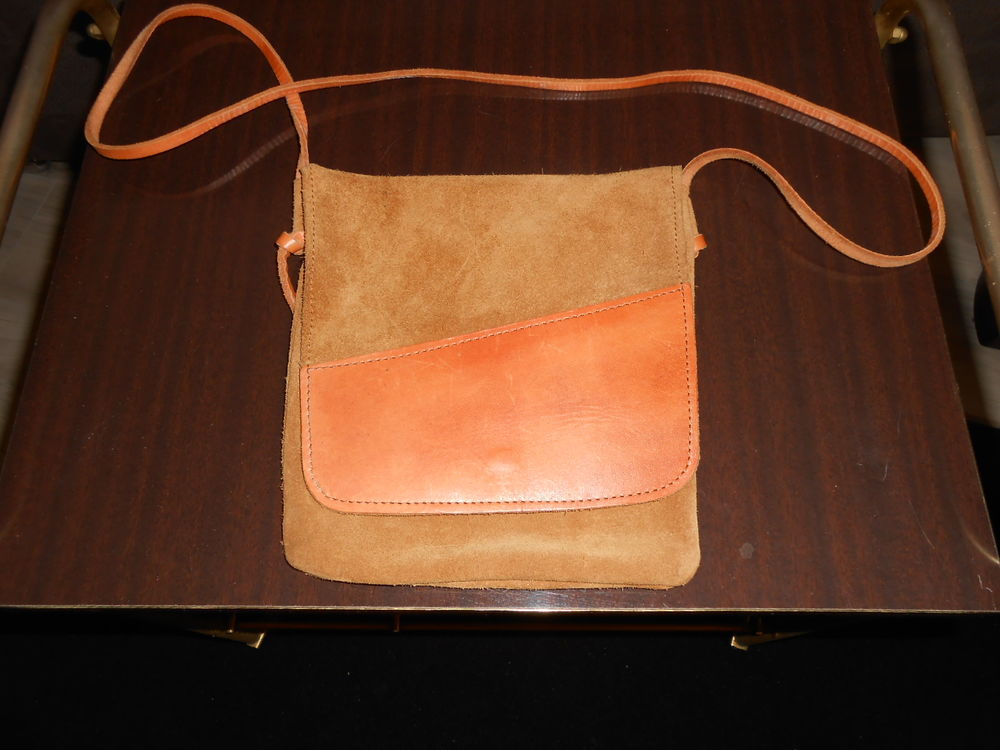 Petit sac/Pochette cuir femme 10 Belfort (90)