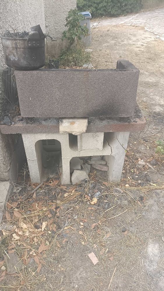 petit prix barbecue 30 Lespignan (34)