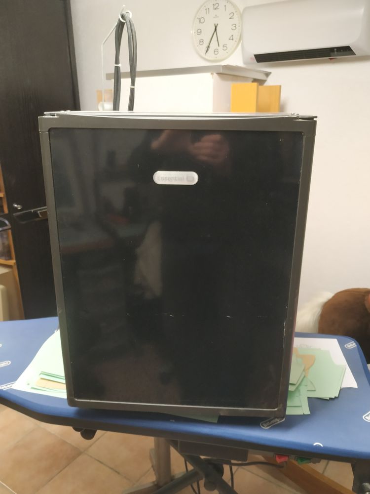 Petit r�frig�rateur 230V 90 Le Coteau (42)