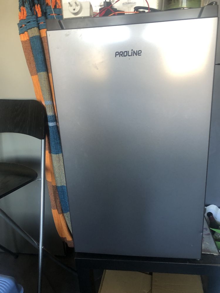  petit R�frig�rateur proline TTR93SL 94 l 100 V�nissieux (69)