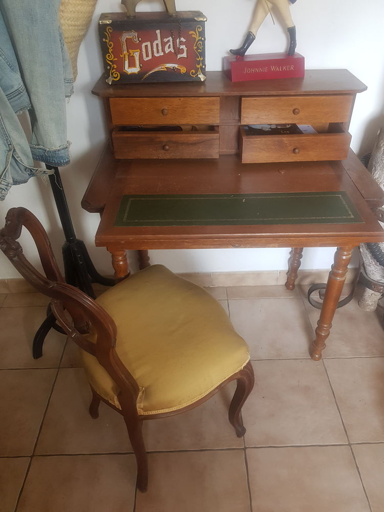 Petit secr�taire 90 Aurons (13)