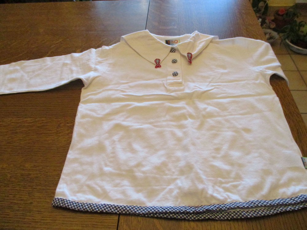 Petit sweat blanc avec petits poissons 5 ans 0 M�rignies (59)
