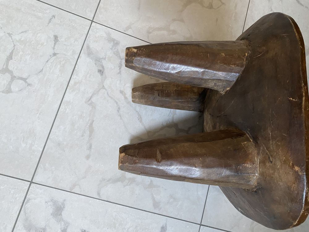 petit tabouret senoufo 110 Thionville (57)