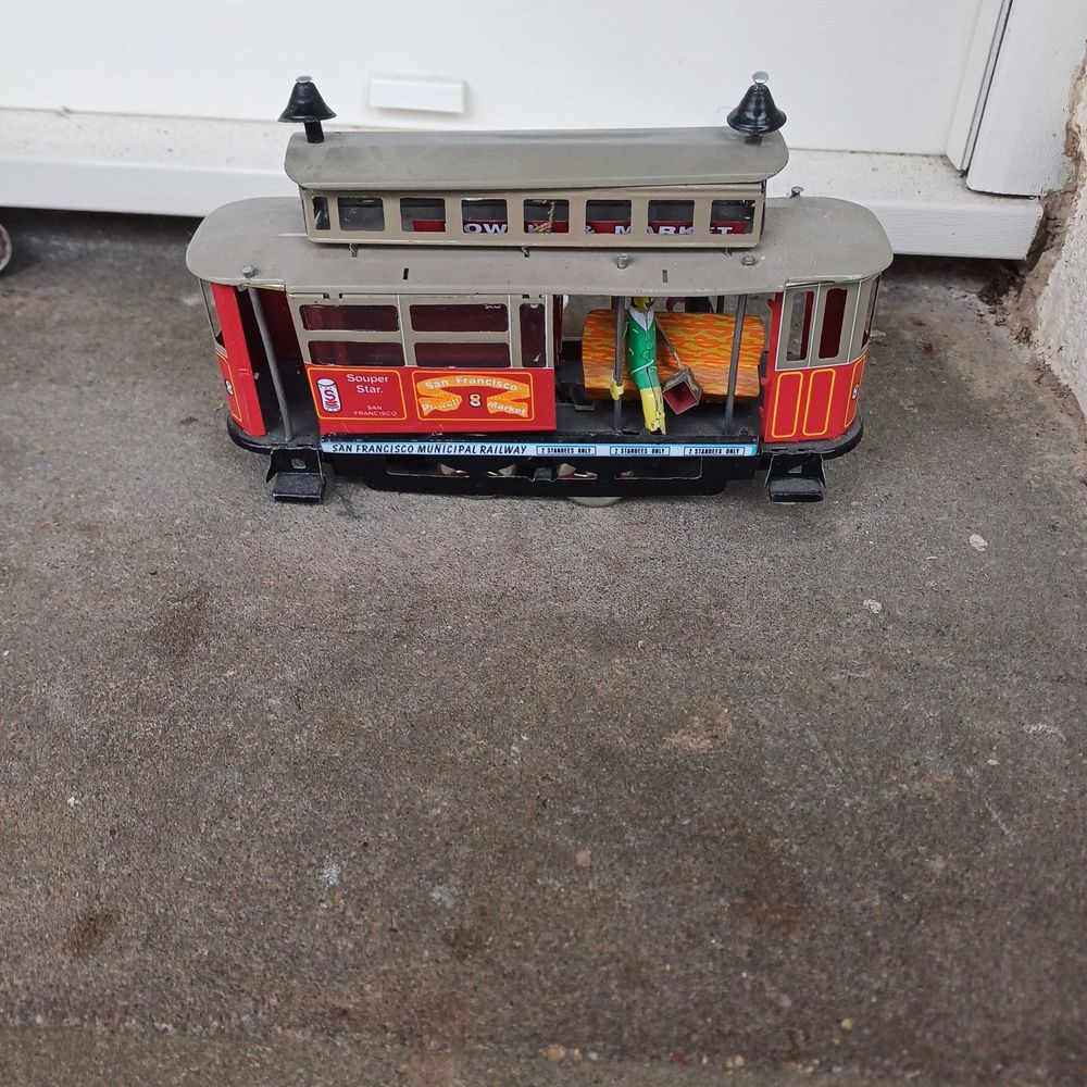 Petit train en m�tal vintage 20 Rethel (08)