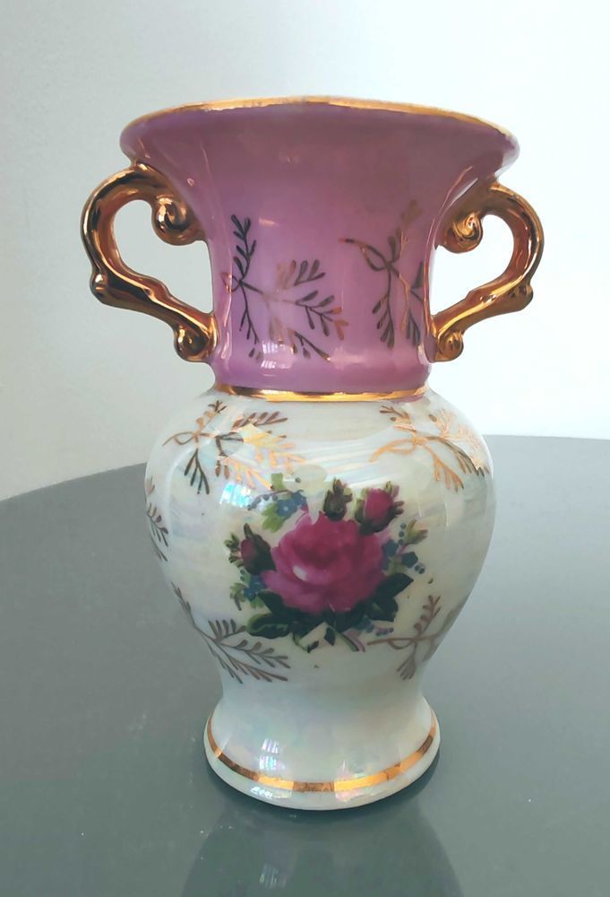 Petit vase en porcelaine vintage style rococo 10 Wattrelos (59)