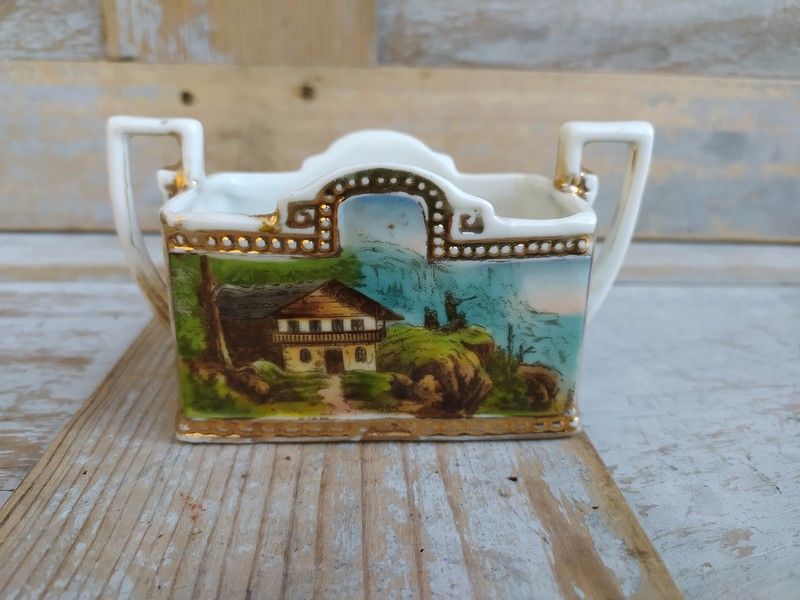 Petit Vase Porcelaine Paysage Chalet Suisse ou Autriche 
25 Loches (37)