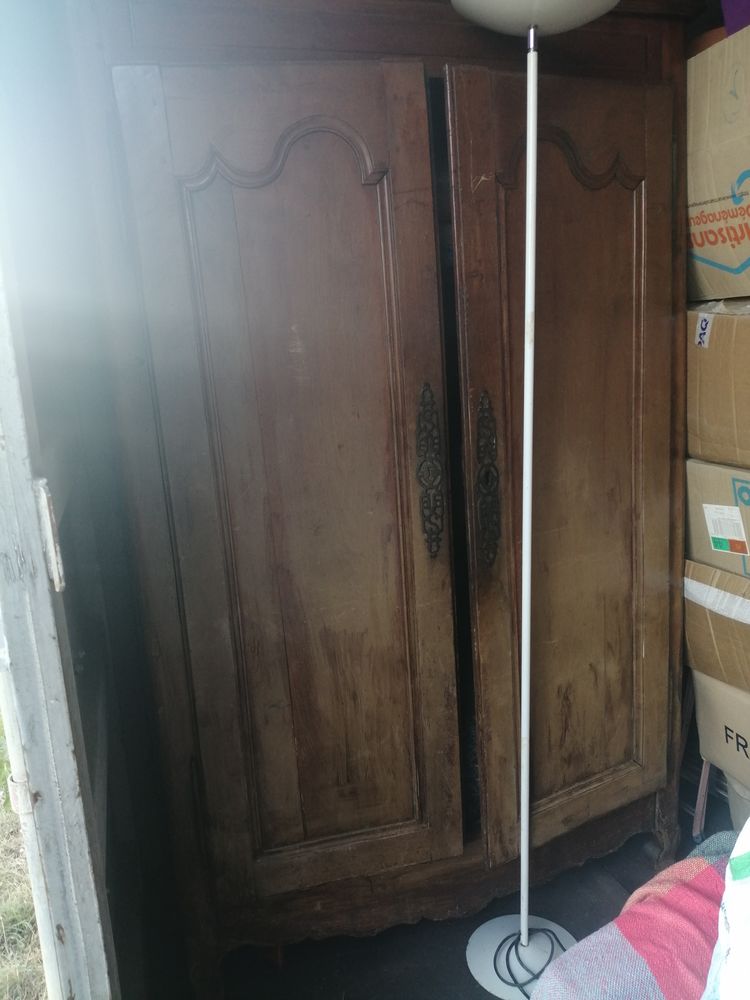 petite armoire bois louis X111 epoque 600 Mireval (34)
