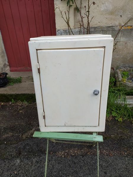 Petite Armoire Murale Vintage Style Mado.� 60 Loches (37)