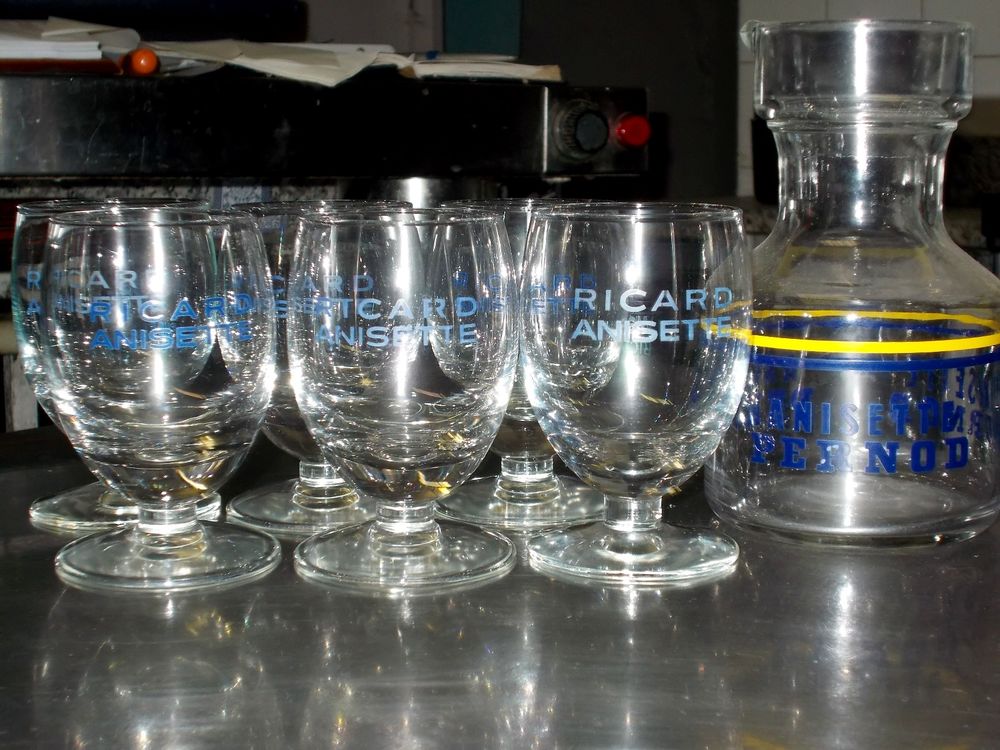 petite carafe en verre anisette pernod 10 Monflanquin (47)