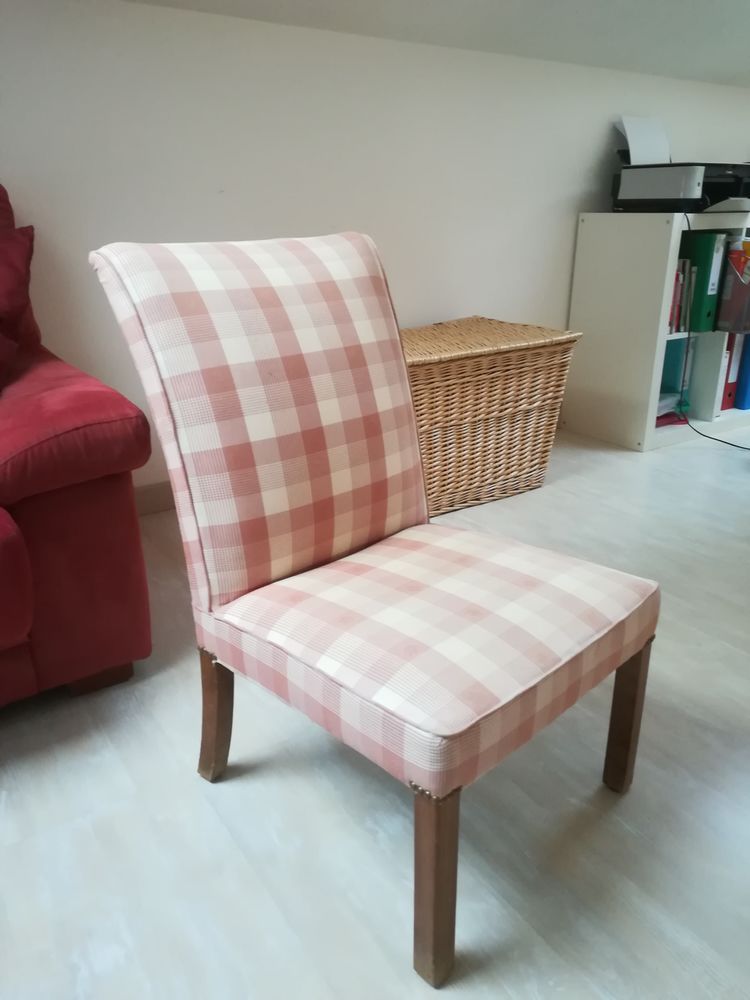 Petite chaise 20 Saint-Pierre-de-Lages (31)