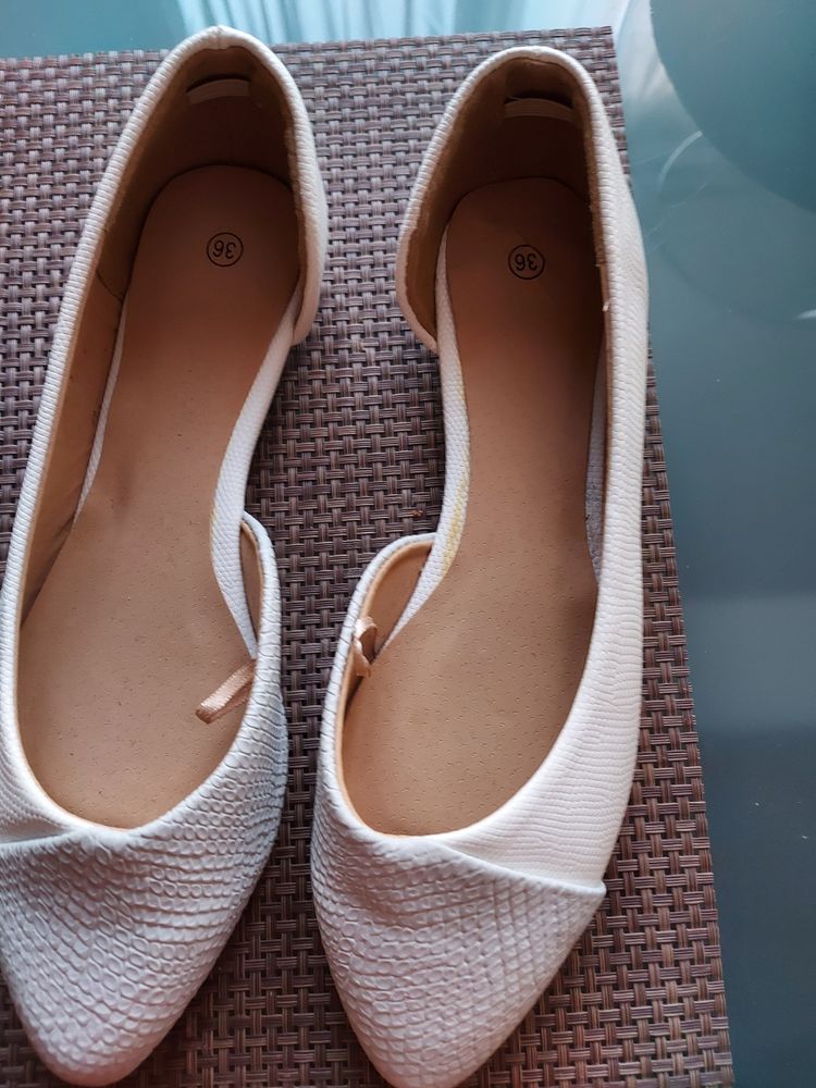 petite chaussures ouvertes 5 Charleville-M�zi�res (08)