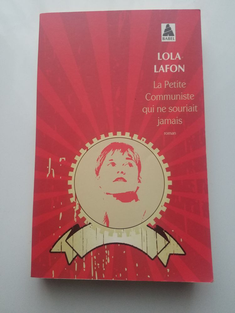 La Petite Communiste qui ne souriait jamais Poche 2015 3 La Chapelle-Saint-Luc (10)