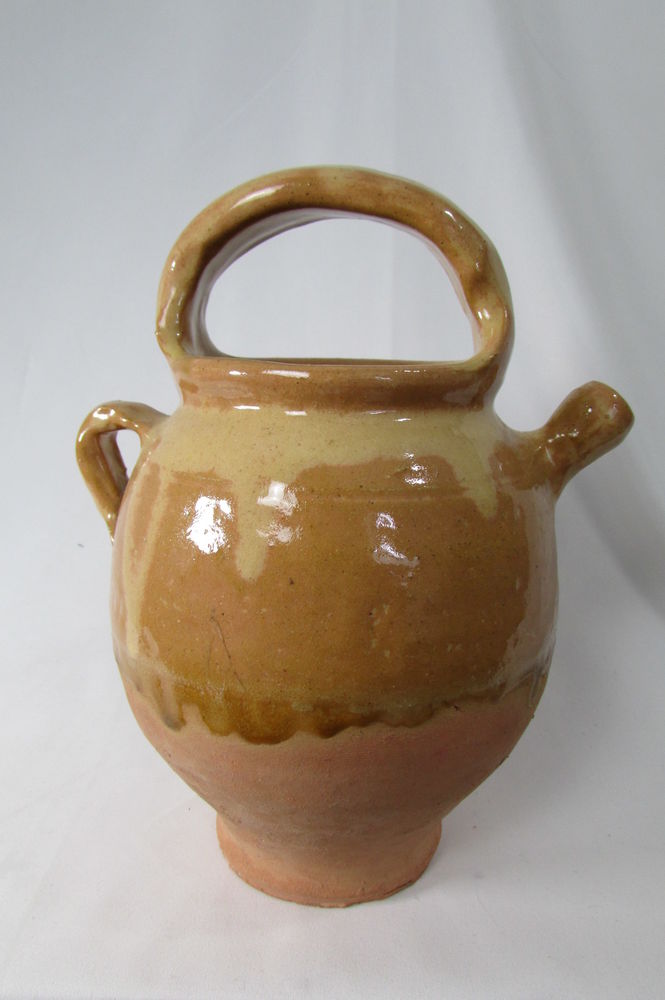 Petite cruche en terre cuite , chevrette gargoulette 45 Paris 8 (75)