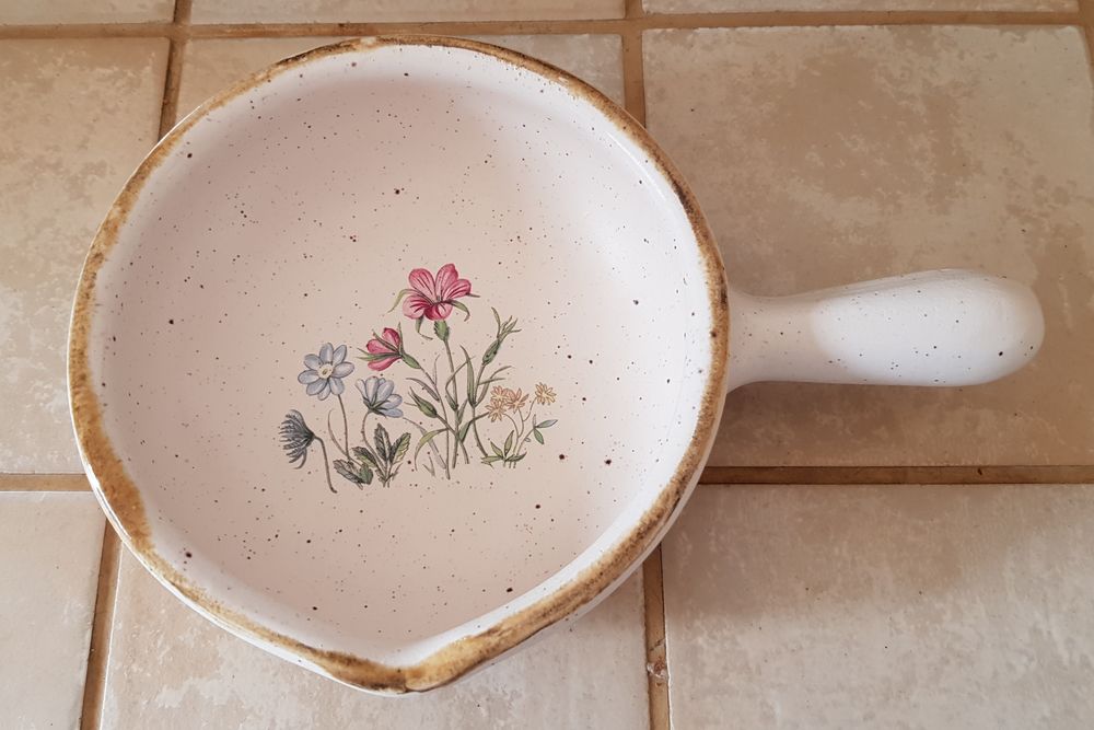 petite d�co c�ramique 2 euros  de Brian�on
2 Marseille 9 (13)