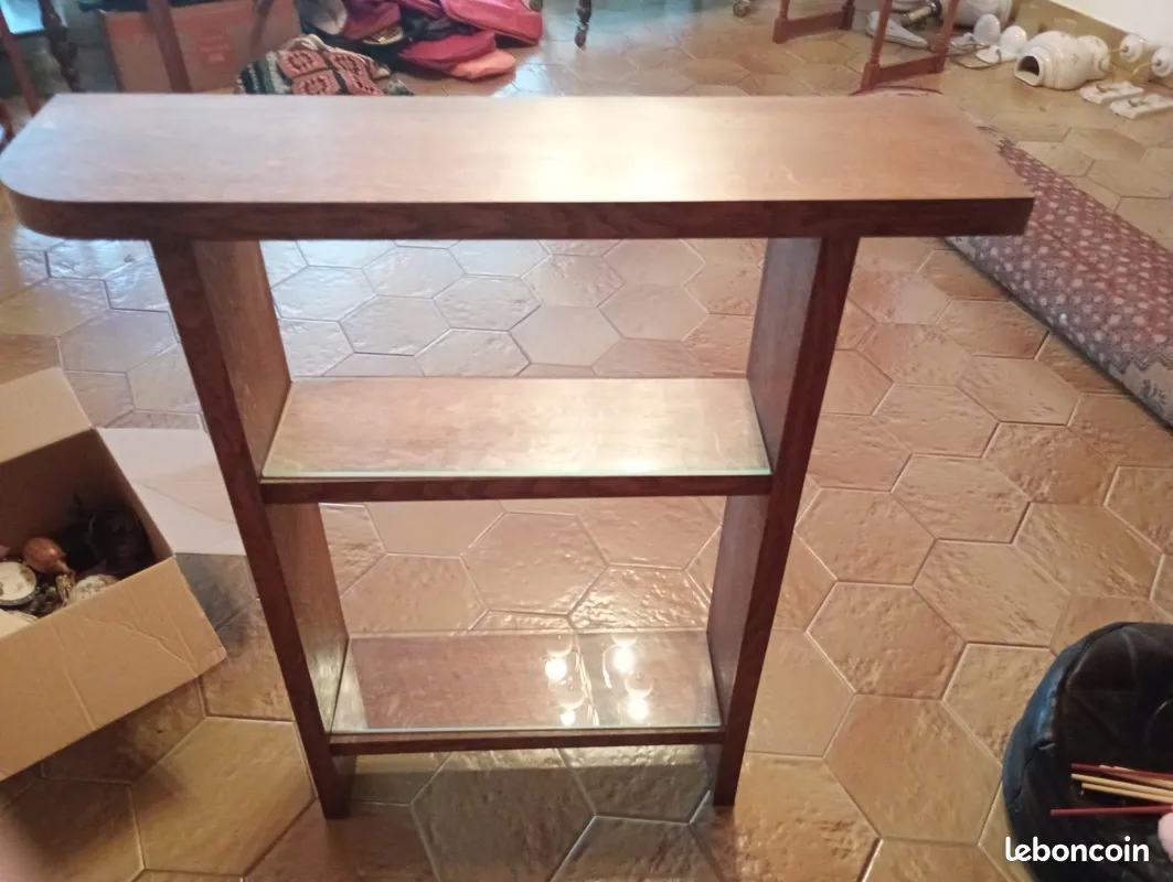 Petite �tag�re 10 Moret-sur-Loing (77)