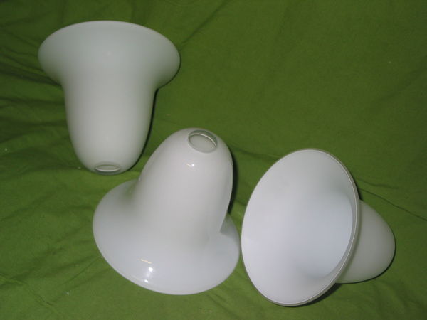 1 une petite opaline art d�co style MAZDA lampe lustre 
22 Marseille 13 (13)