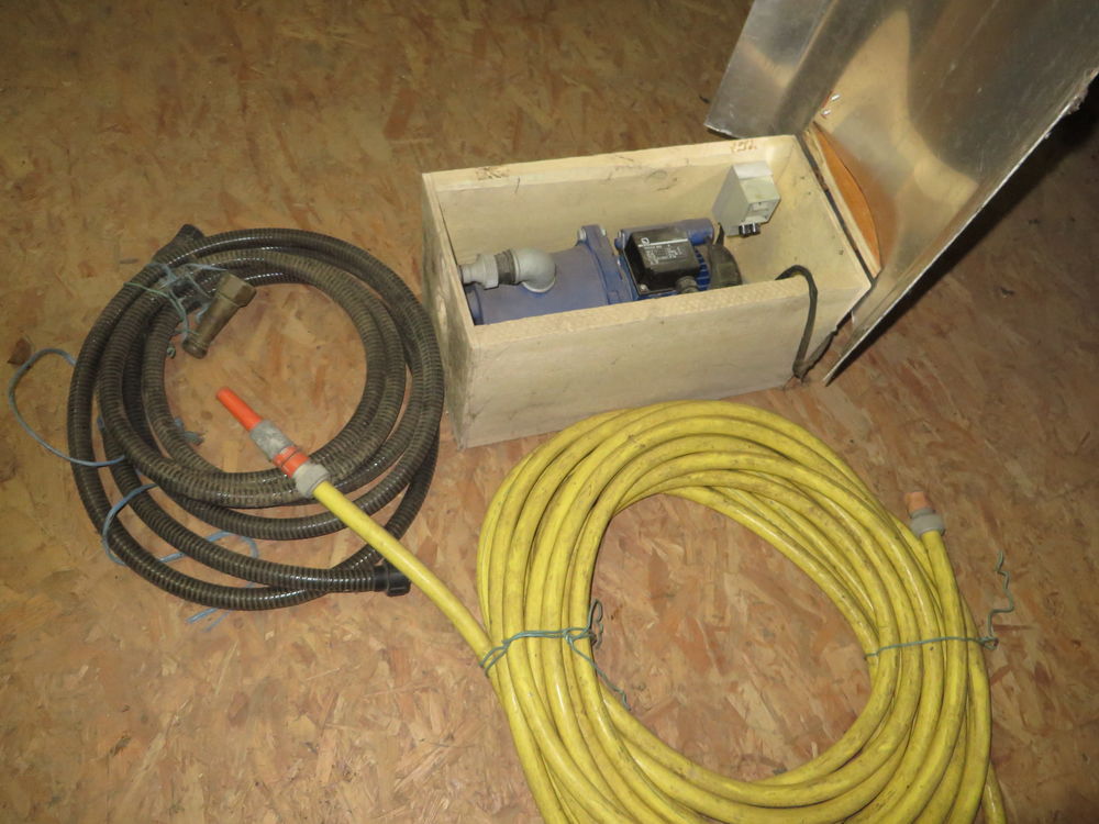 Petite pompe avec tuyaux 0 Dung (25)